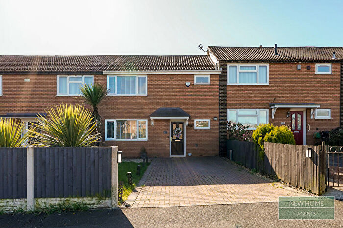 3 Bedroom Terraced House For Sale In Naburn Approach, Leeds, LS14