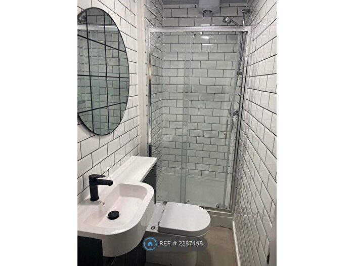 7 Bedroom Terraced House To Rent In Garstang Road, Preston, PR1