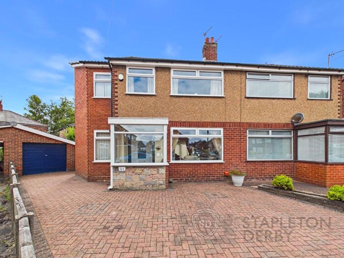 4 Bedroom Semi-detached House For Sale In Sinclair Close, Prescot, L35