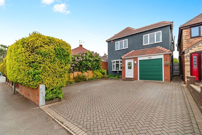 5 Bedroom Detached House For Sale In Stafford Road, Cannock, WS11