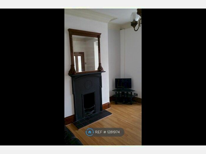 2 Bedroom Terraced House To Rent In Lister Street, Huddersfield, HD5