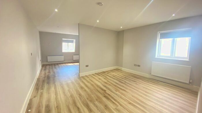 Studio To Rent In Tapster Street, High Barnet, Barnet, EN5