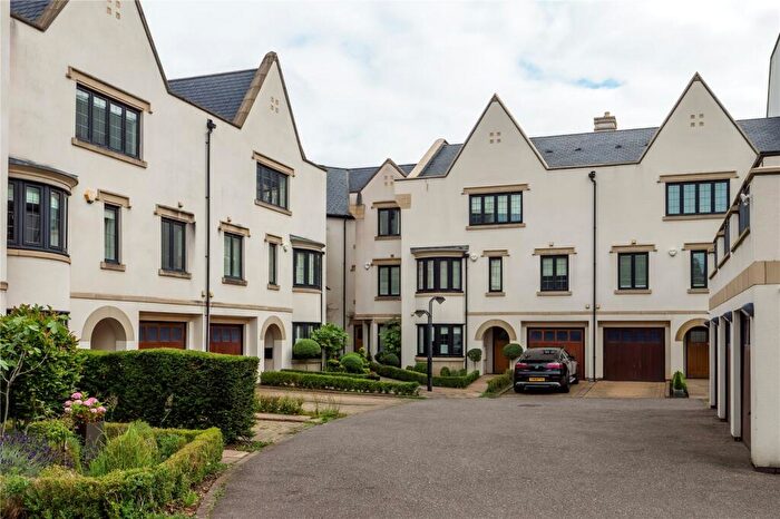 4 Bedroom Mews For Sale In Brook Lane, Alderley Edge, Cheshire, SK9