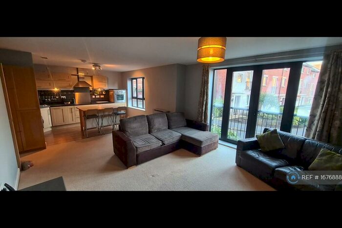 2 Bedroom Flat To Rent In Regency House, Belper, DE56