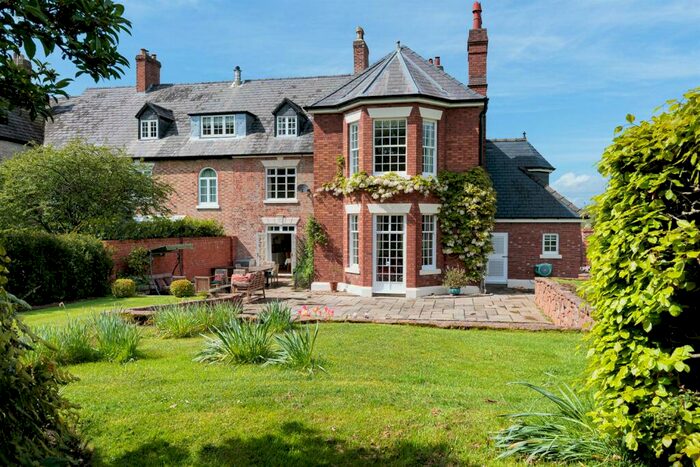 4 Bedroom Semi-Detached House For Sale In Grange Road, Ashton Hayes, Chester, CH3