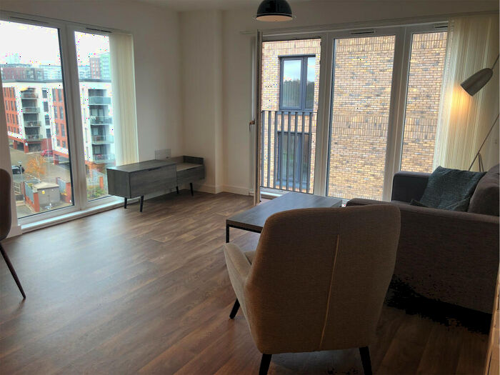 2 Bedroom Apartment To Rent In Washington Apartment, Lexington Gardens, Park Central, Birmingham, Birmingham, B15