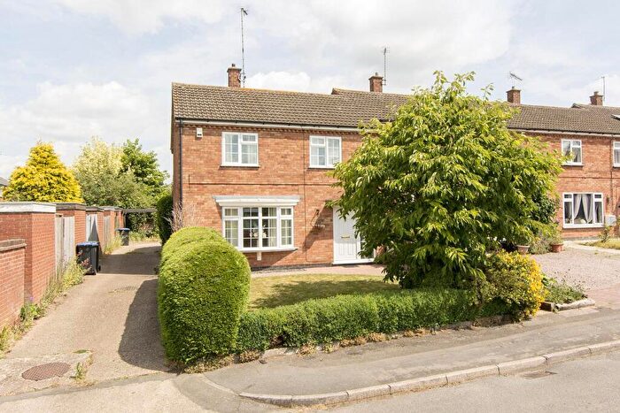 3 Bedroom Semi-Detached House For Sale In Ruperts Way, Great Glen, Leicester, LE8