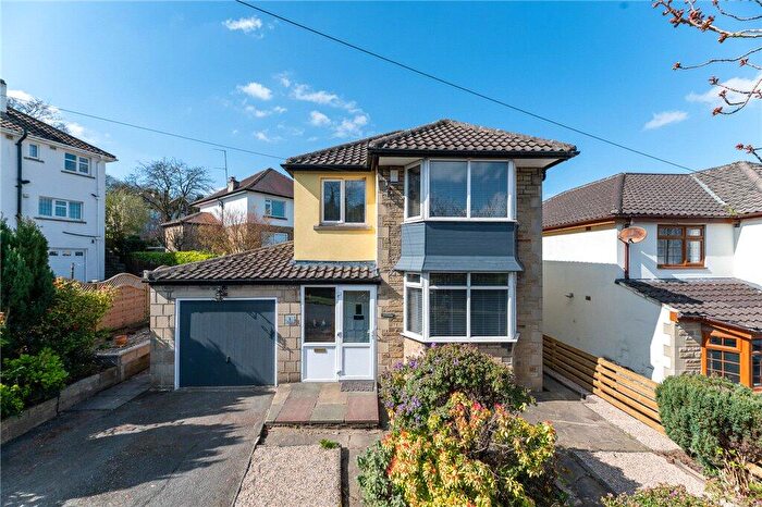 3 Bedroom Detached House For Sale In Toller Grove, Bradford, West Yorkshire, BD9