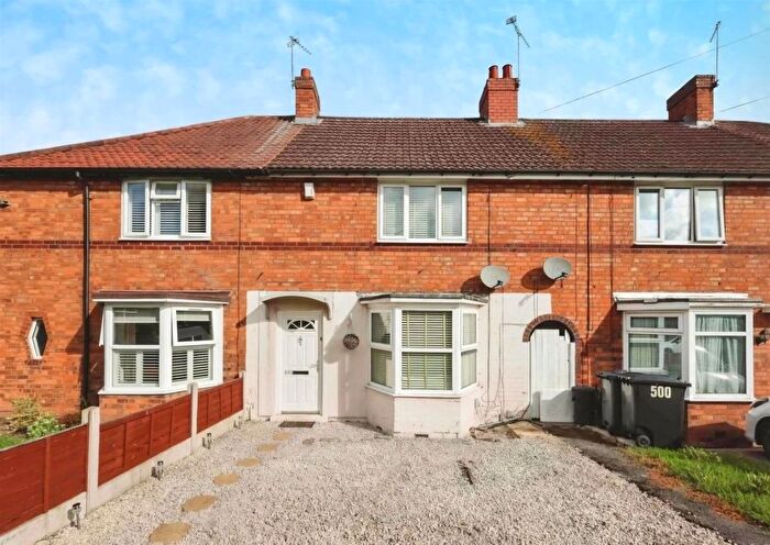 3 Bedroom Semi Detached House For Sale In Yardley Green Road, Stechford, Birmingham, B33