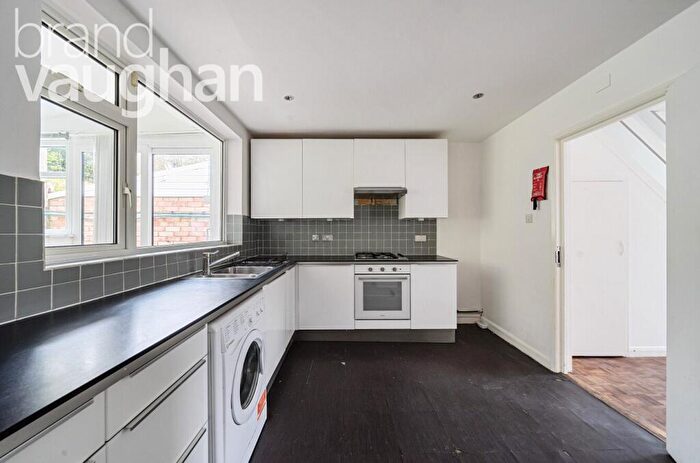 6 Bedroom Terraced House To Rent In Findon Road, Brighton, East Sussex, BN2