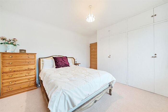 2 Bedroom Semi-Detached Bungalow For Sale In Fitzalan Road, Arundel, BN18