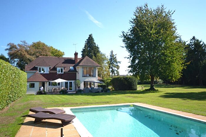 5 Bedroom Detached House For Sale In Tanners Lane, Chalkhouse Green, RG4