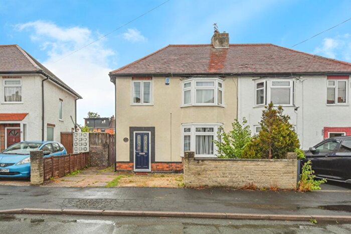3 Bedroom Semi Detached House For Sale In Whinbush Avenue, Allenton, Derby, DE24