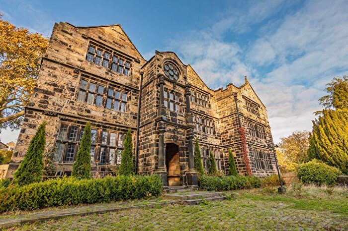 5 Bedroom Character Property For Sale In Stainland Road, Halifax, HX4