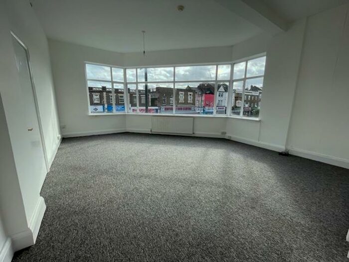 2 Bedroom Apartment To Rent In High Road, Bruce Grove, N17