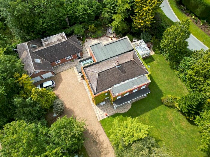 8 Bedroom Detached House For Sale In Wellpond Green, Nw, Ware, SG11