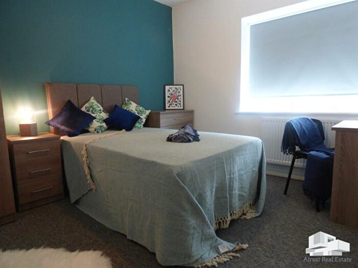 4 Bedroom Terraced House To Rent In Villiers Road, Bristol, BS5