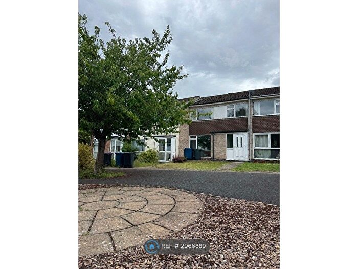 3 Bedroom Terraced House To Rent In Kingswood Close, Nottingham, NG2