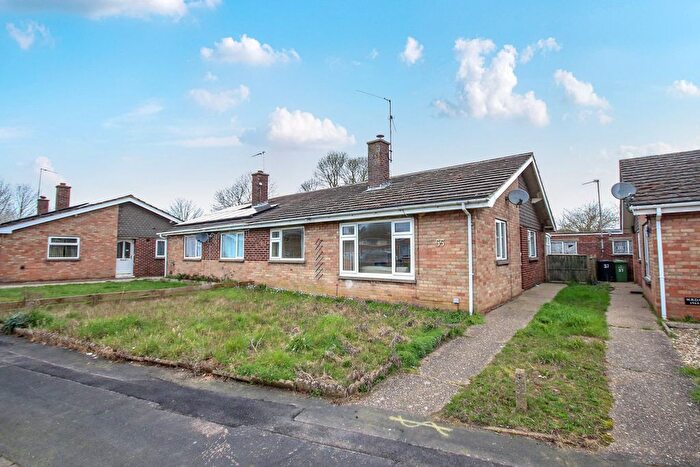 2 Bedroom Semi Detached Bungalow For Sale In Caves Close, Terrington St Clement, PE34