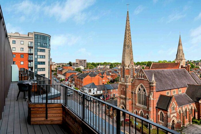 2 Bedroom Flat To Rent In - Queen's Road, Reading, RG1