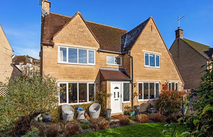 3 Bedroom Detached House For Sale In Cotswold Mead, Painswick, GL6
