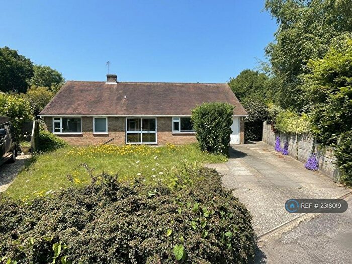 3 Bedroom Bungalow To Rent In Upton Road, Chichester, PO19