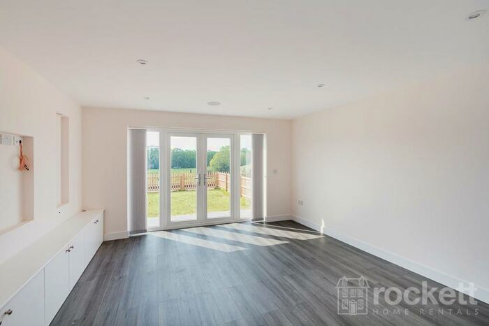 3 Bedroom End Of Terrace House To Rent In Hanford Terrace, Stone Road, Stoke On Trent, Staffordshire, ST4