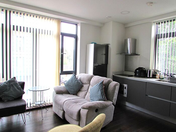 1 Bedroom Flat For Sale In Jessop Court, Brindley Place, Packet Boat Lane, Crowley Uxbridge, UB8