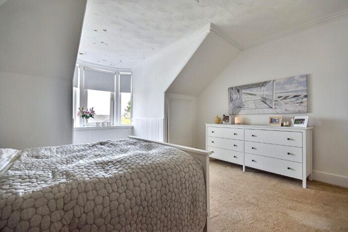 2 Bedroom Flat For Sale In Finnart Street, Inverclyde, Greenock, PA16