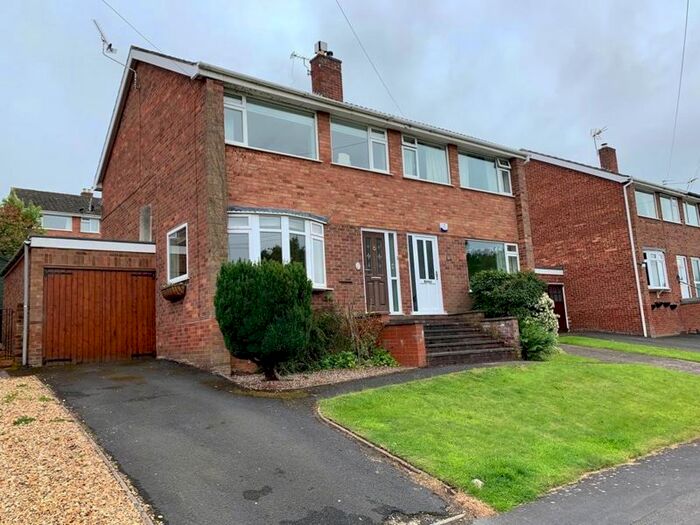 2 Bedroom Semi-Detached House To Rent In Dunval Road, Bridgnorth, WV16