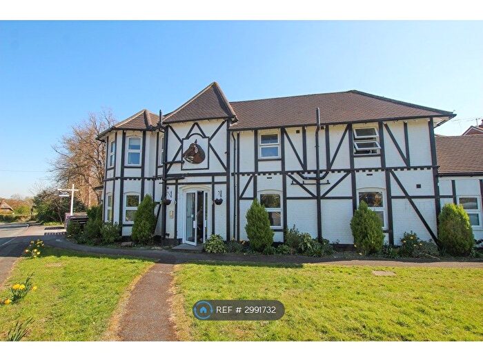 1 Bedroom Flat To Rent In Lord Lyon, Stockcross, Newbury, RG20