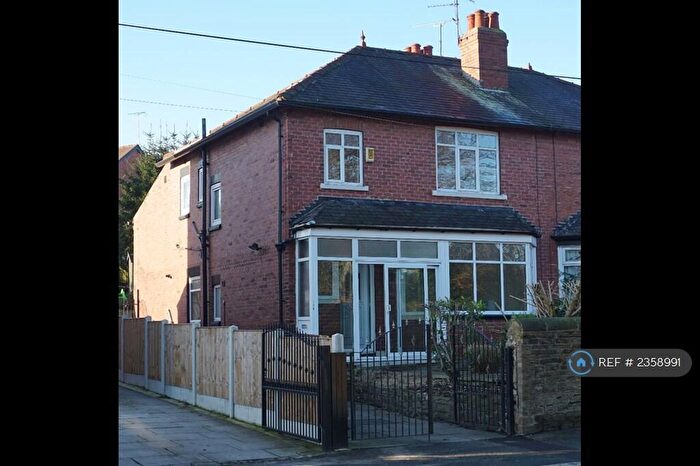 4 Bedroom Semi-Detached House To Rent In Armley Ridge Road, Leeds, LS12