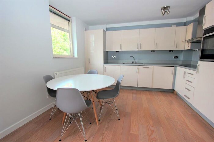 1 Bedroom Apartment To Rent In China Court, Quay, Asher Way, Wapping, E1W