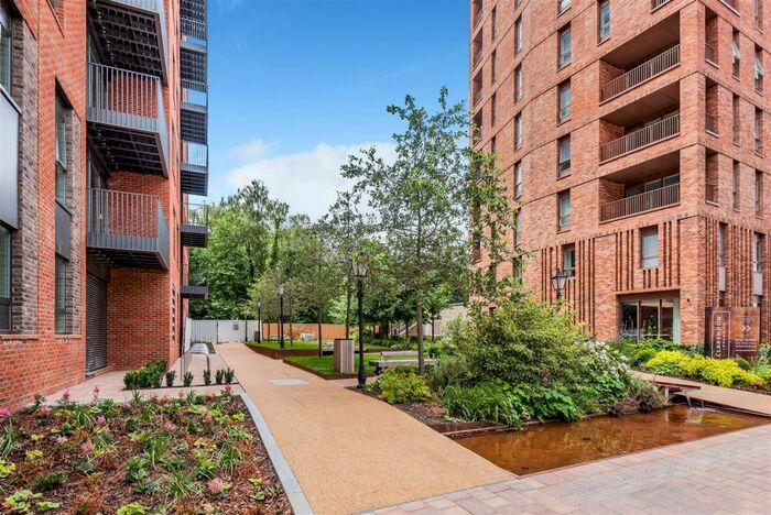 1 Bedroom Apartment To Rent In Blenheim Mansions, Clarendon, Hornsey, N8