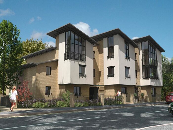 3 Bedroom Flat To Rent In Park View, OX4