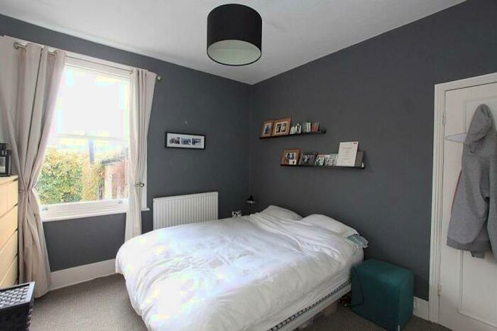 2 Bedroom Flat To Rent In Princess May Road, London, N16