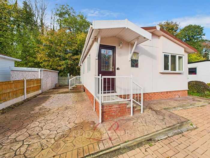 2 Bedroom Park Home For Sale In Llay Road, Cefn-Y-Bedd, Wrexham, LL12