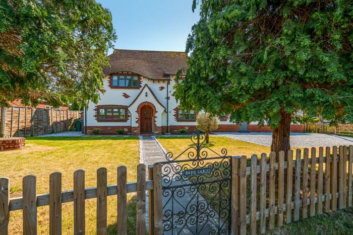 5 Bedroom Detached House To Rent In Ripley, Woking, GU23