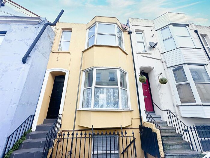 2 Bedroom Flat To Rent In Cornwallis Street, Hastings, TN34