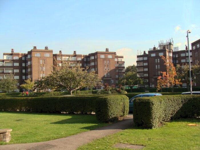 2 Bedroom Flat To Rent In Chiswick Village, London, W4