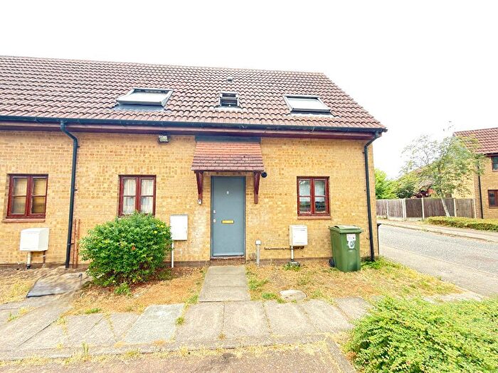 3 Bedroom End Of Terrace House For Sale In St Michaels Gate, Parnwell, Peterborough, PE1