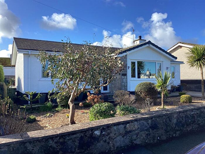 2 Bedroom Detached Bungalow For Sale In Lon Gogarth, Benllech, Tyn-Y-Gongl, LL74