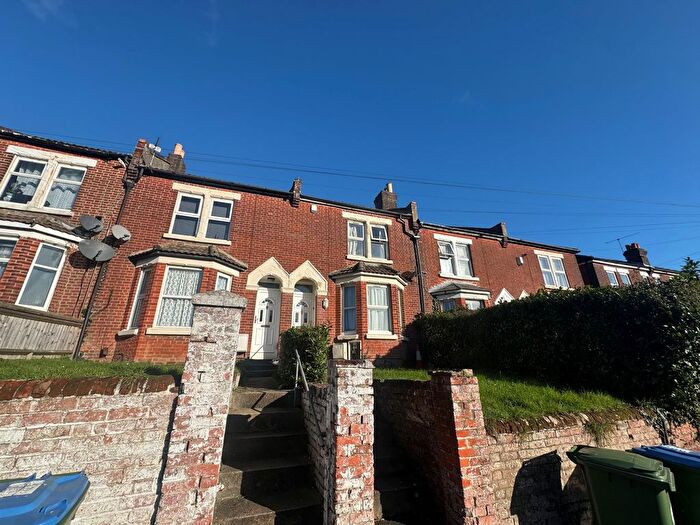 5 Bedroom Property To Rent In Broadlands Road, Southampton, SO17