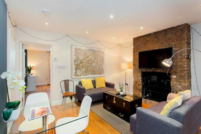 2 Bedroom Flat To Rent In Moreton Place, London, SW1V