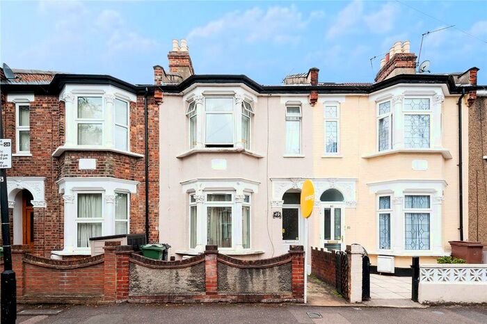 3 Bedroom Terraced House To Rent In Lansdowne Road, Walthamstow, London, E17