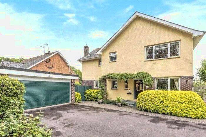 3 Bedroom Detached House To Rent In Trafalgar Way, Stockbridge, Hampshire, SO20