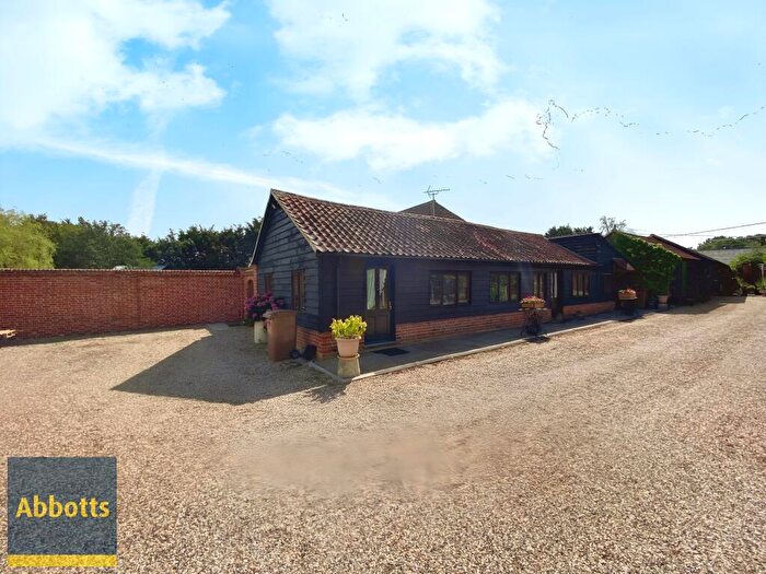 1 Bedroom Chalet To Rent In White Elm Road, Danbury, CM3