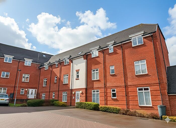2 Bedroom Flat To Rent In Old Saw Mill Place, Little Chalfont, HP6