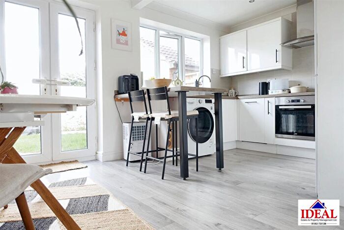 3 Bedroom Detached House For Sale In Clarks Court, Adwick-Le-Street, Doncaster, DN6