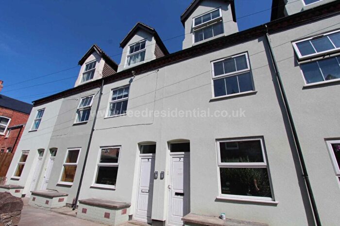 6 Bedroom Detached House To Rent In Frederick Grove, Lenton, Nottingham, NG7